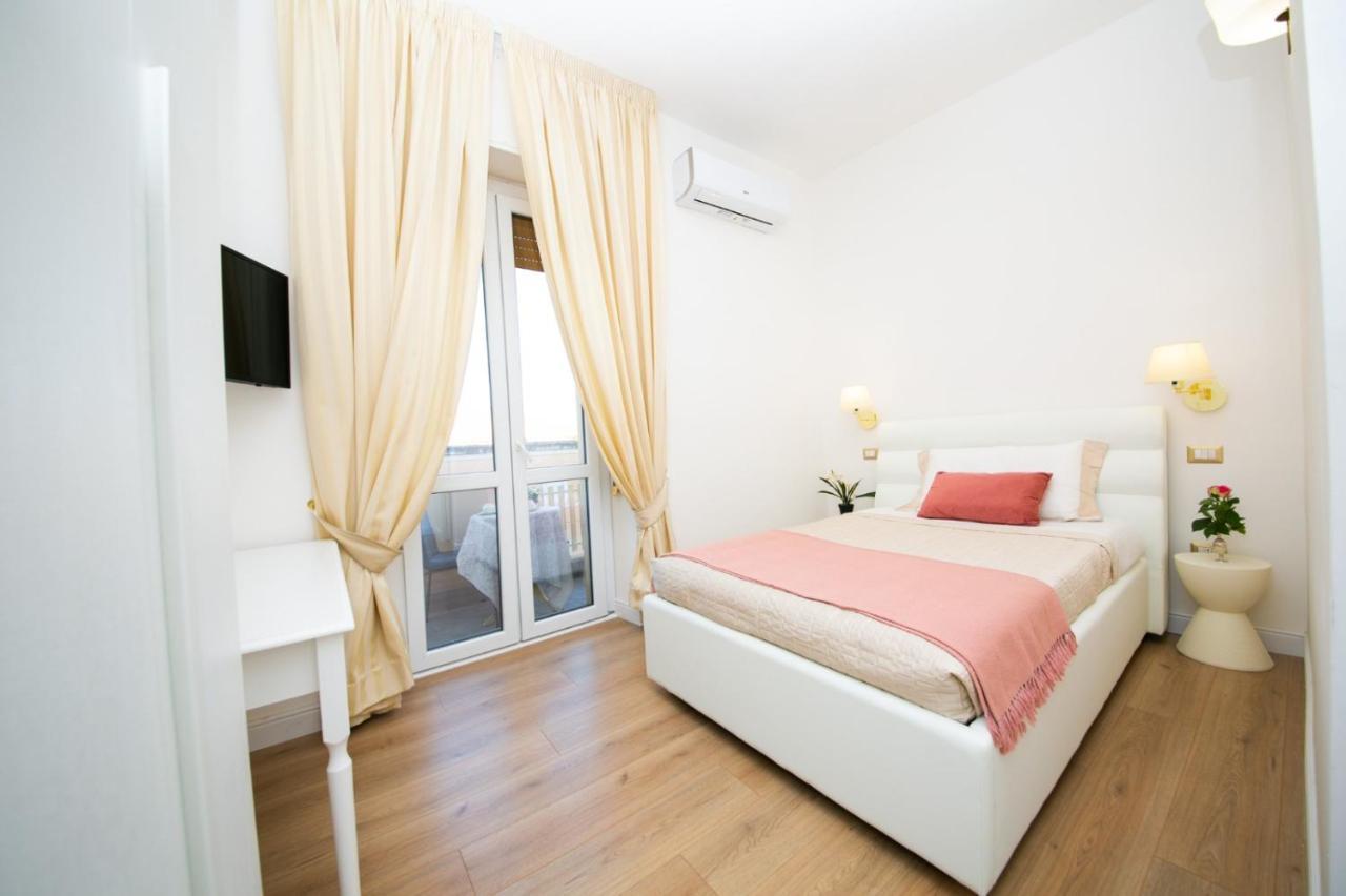 Viale Italia Boutique Rooms サッサリ エクステリア 写真